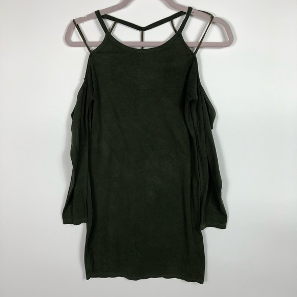Fashion nova green open shoulder top - Picture 6 of 8